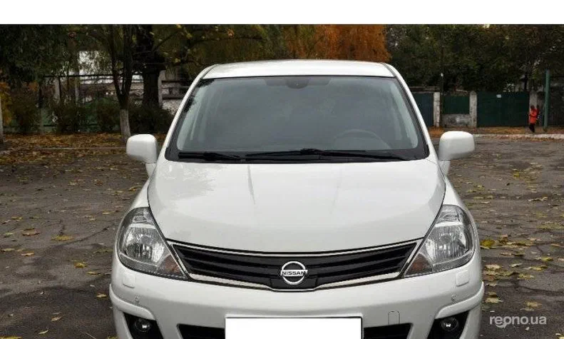 Nissan Tiida 2011 - 3