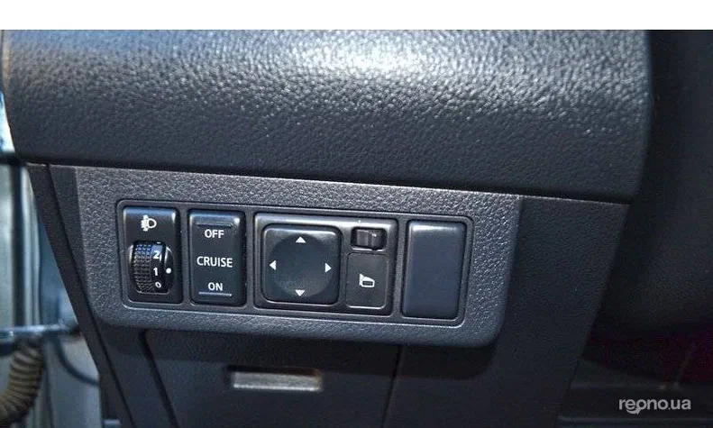 Nissan Tiida 2008 - 3