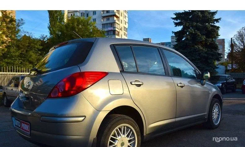 Nissan Tiida 2008 - 15
