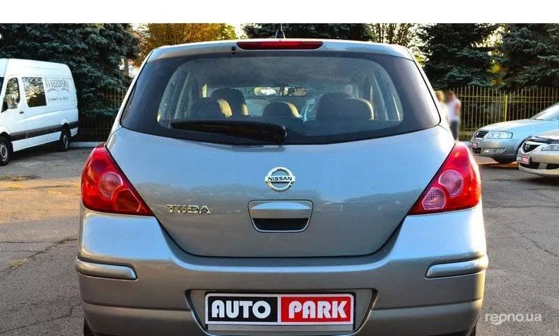 Nissan Tiida 2008 - 14