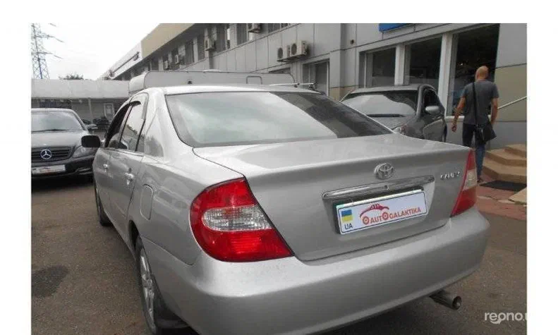 Toyota Camry 2002 - 3