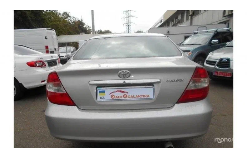 Toyota Camry 2002 - 4