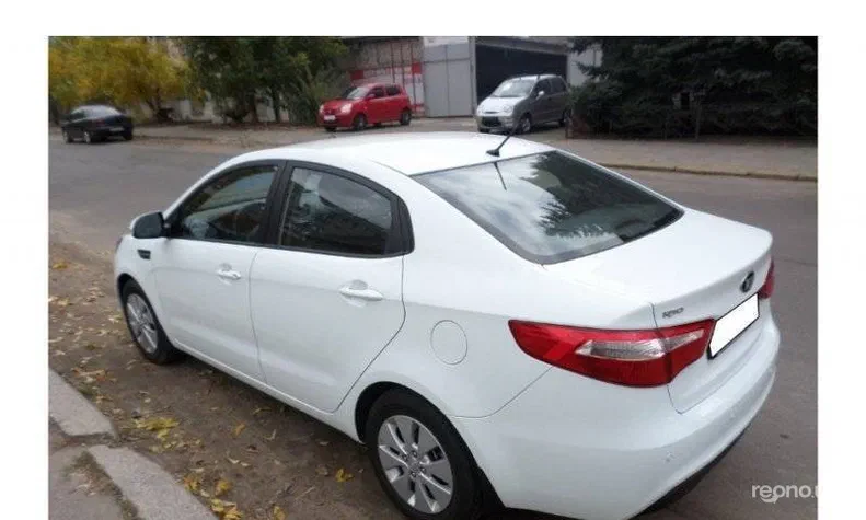 Kia Rio 2013 - 9