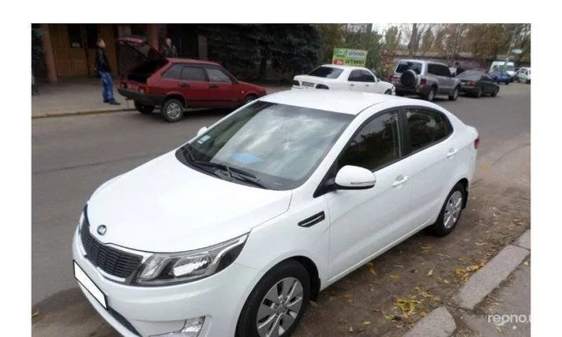 Kia Rio 2013 - 10