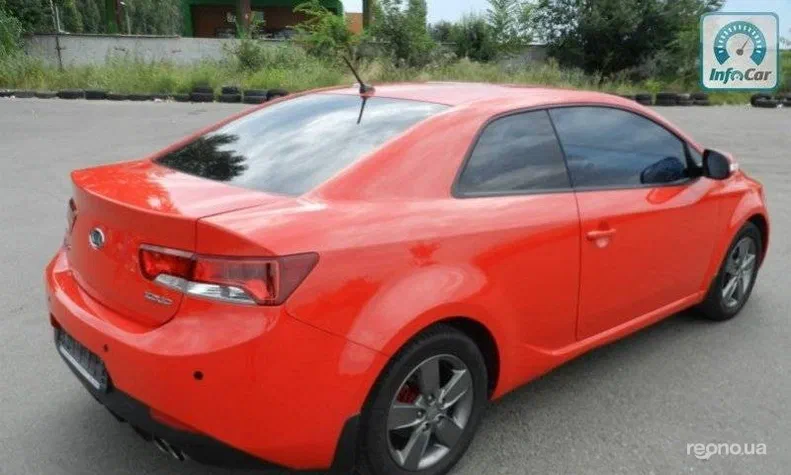 Kia Cerato 2011 - 5