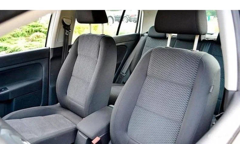 Volkswagen Golf 2011 - 6