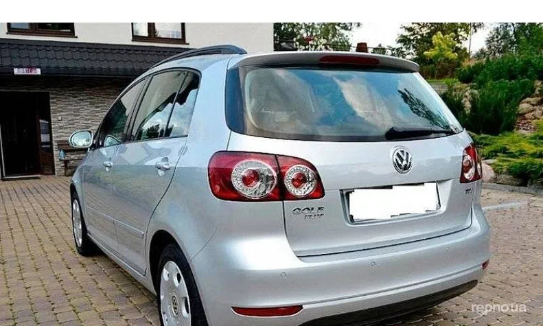 Volkswagen Golf 2011 - 1