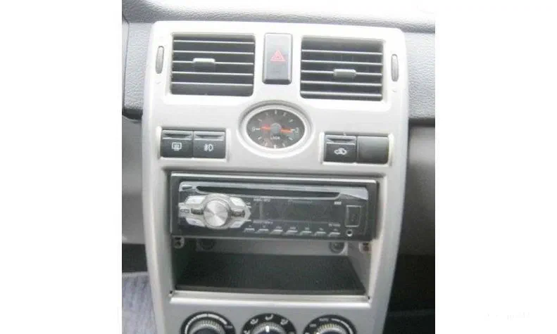 Lada (ВАЗ) Priora 2011 - 9