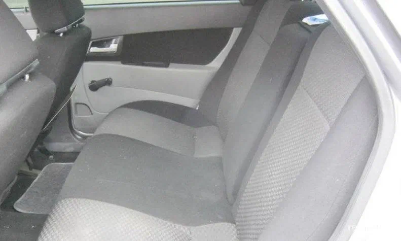 Lada (ВАЗ) Priora 2011 - 13