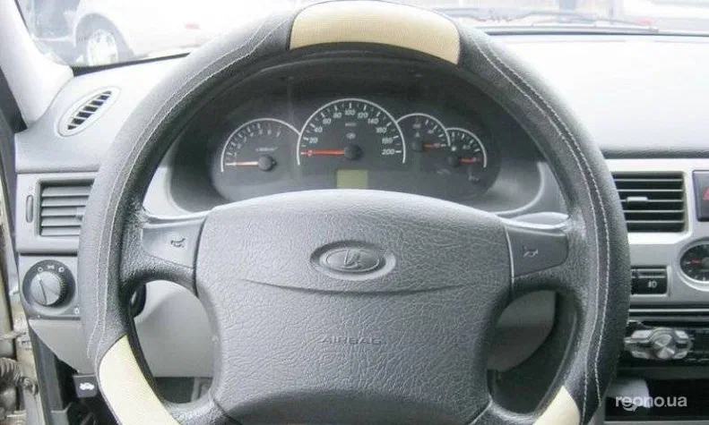 Lada (ВАЗ) Priora 2011 - 8
