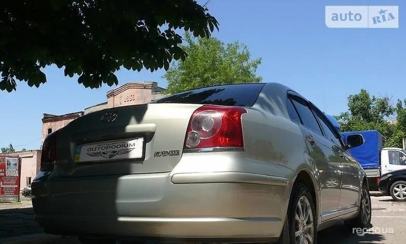 Toyota Avensis 2007 - 9