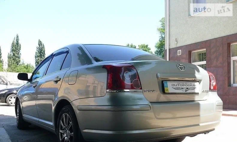Toyota Avensis 2007 - 8