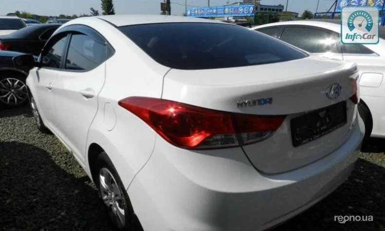 Hyundai Elantra 2013 - 3