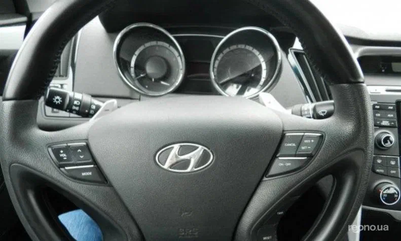 Hyundai Sonata 2011 - 10