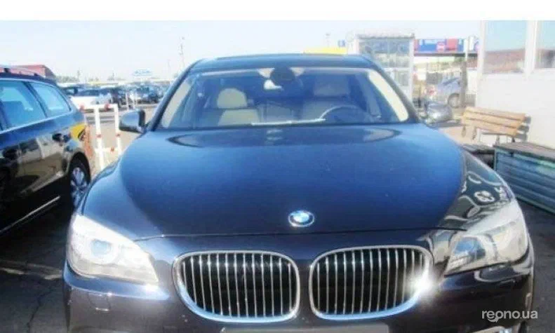 BMW 7 серія 2012 - 1