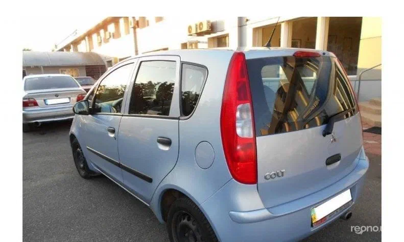 Mitsubishi Colt 2005 - 5