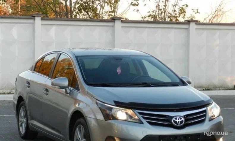 Toyota Avensis 2013 - 0