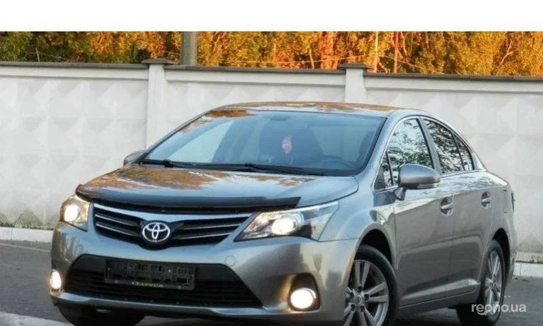 Toyota Avensis 2013 - 1