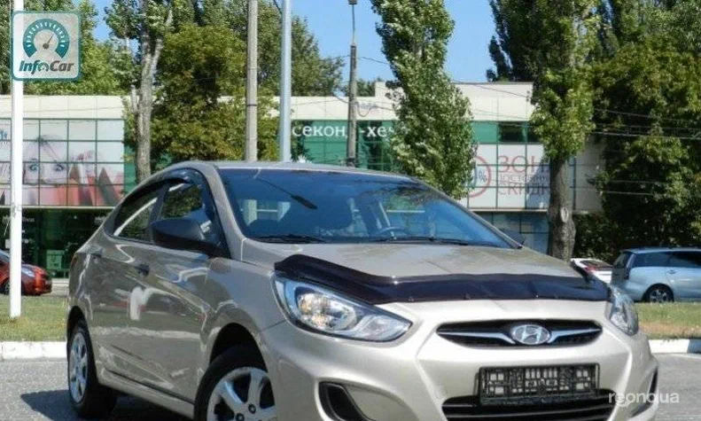 Hyundai Accent 2014 - 1