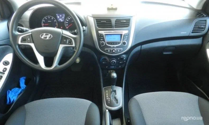 Hyundai Accent 2014 - 12
