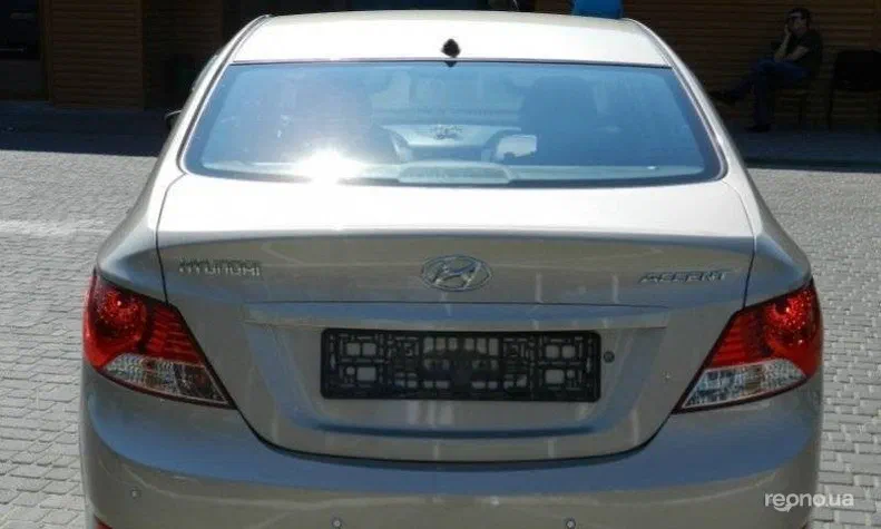 Hyundai Accent 2014 - 6