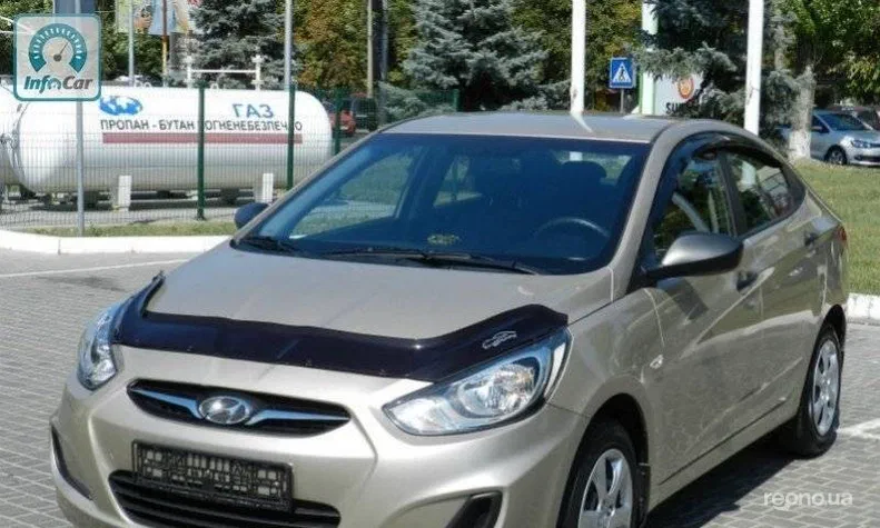 Hyundai Accent 2014 - 3