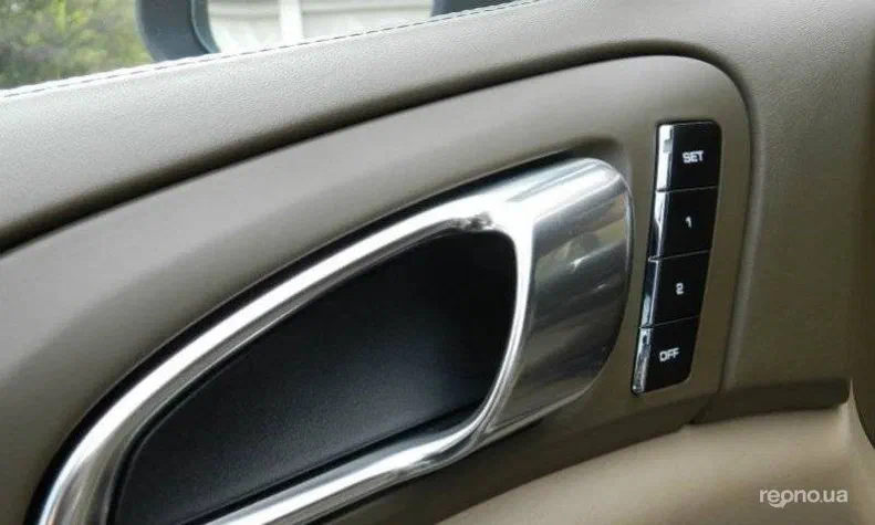 Porsche Cayenne 2011 - 9