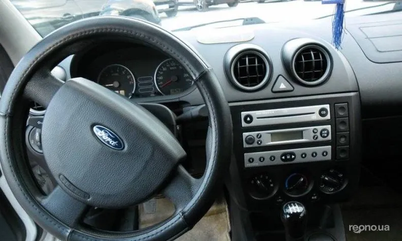 Ford Fiesta 2005 - 6