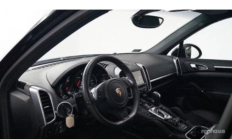 Porsche Cayenne 2014 - 6