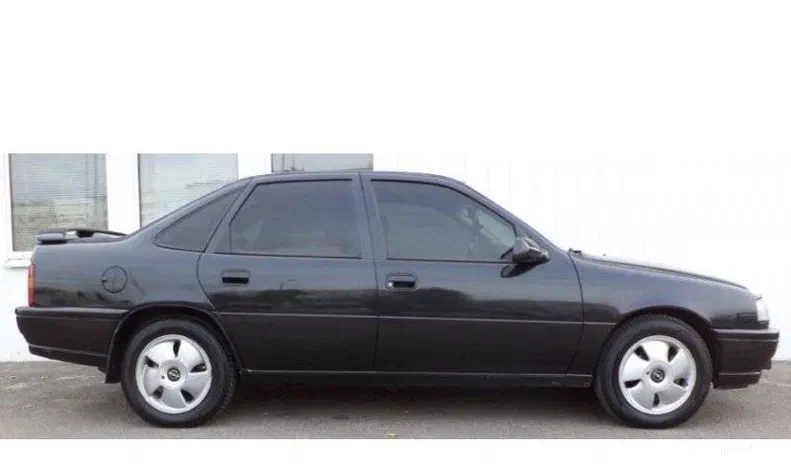 Opel Vectra 1990 - 1