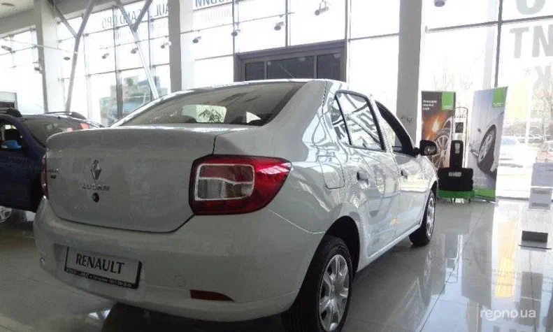 Renault Logan 2015 - 6