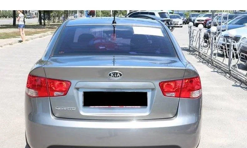 Kia Cerato 2010 - 6