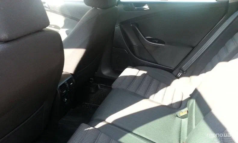 Volkswagen Passat 2008 - 1