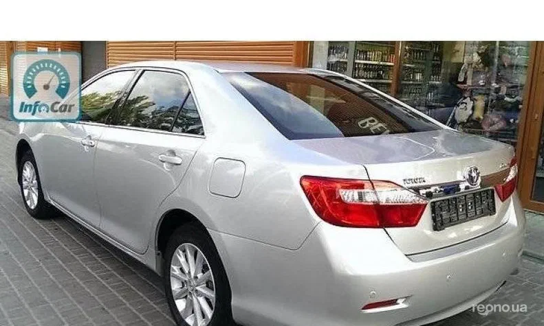 Toyota Camry 2013 - 7