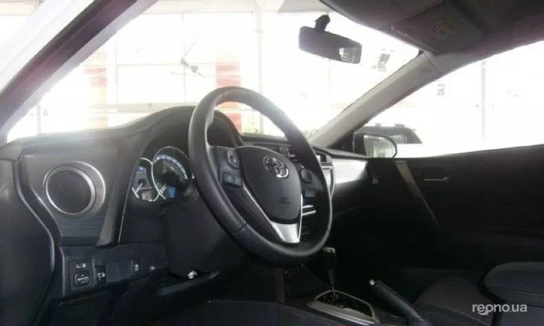 Toyota Auris 2015 - 5