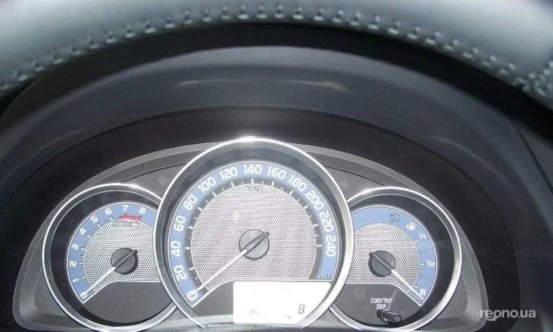 Toyota Auris 2015 - 4