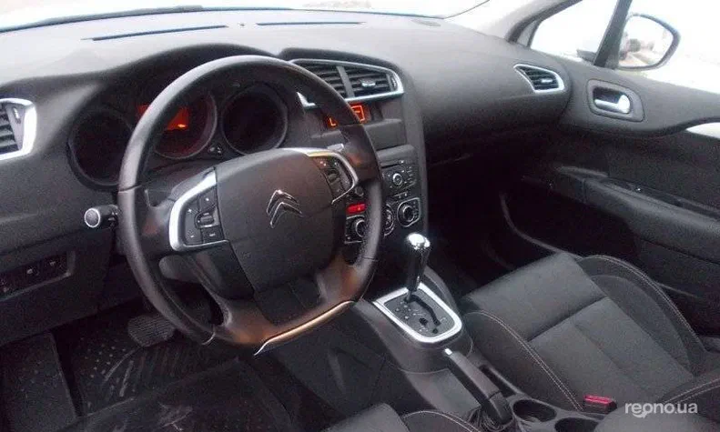 Peugeot 308 2011 - 0