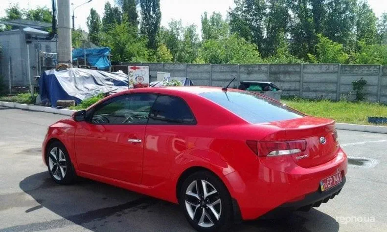 Kia Cerato 2011 - 5