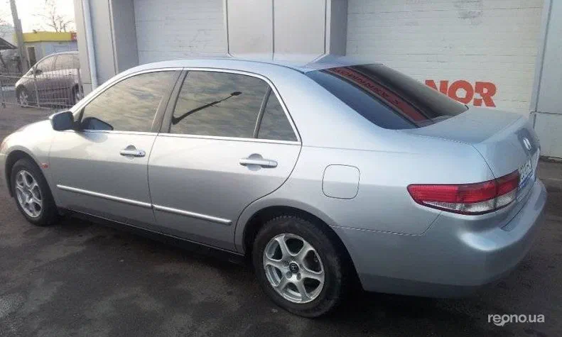 Honda Accord 2004 - 3