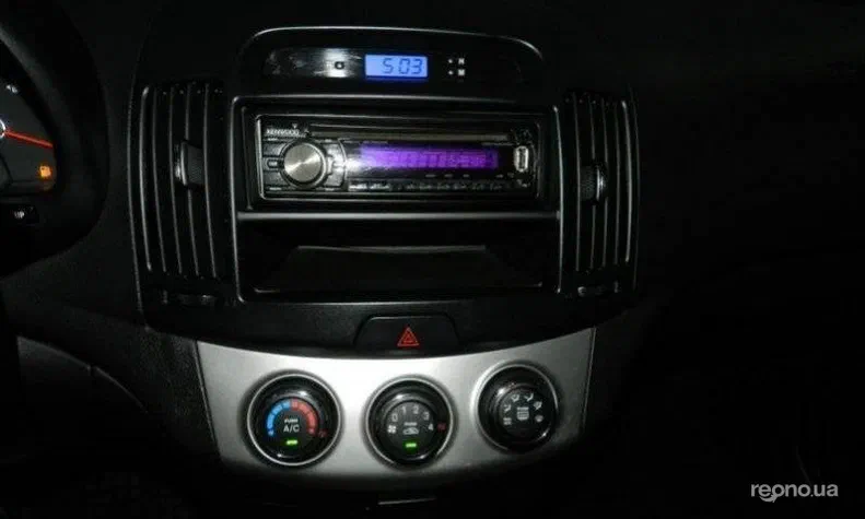 Hyundai Elantra 2011 - 3
