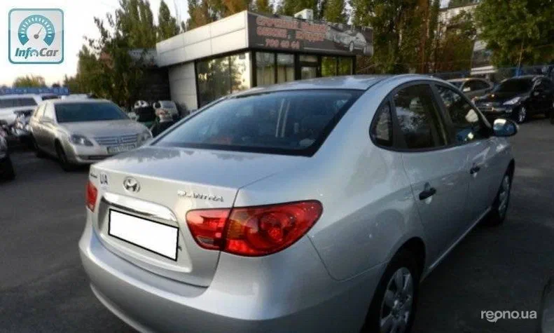 Hyundai Elantra 2011 - 5