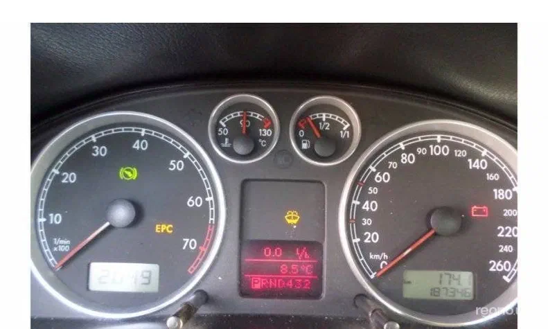 Volkswagen Passat 2003 - 5