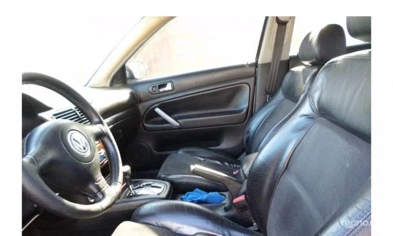 Volkswagen Passat 2003 - 8