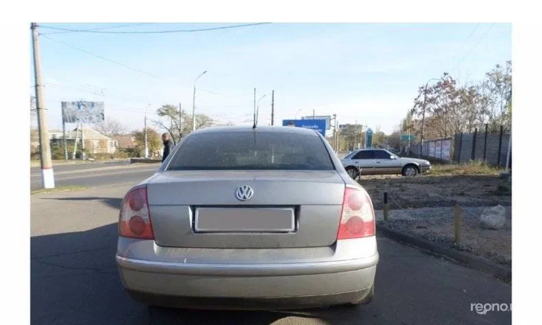 Volkswagen Passat 2003 - 11