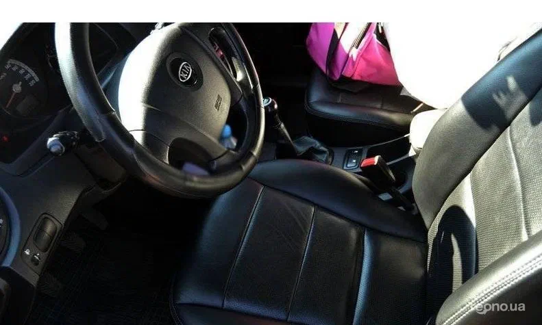 Kia Sportage 2007 - 13