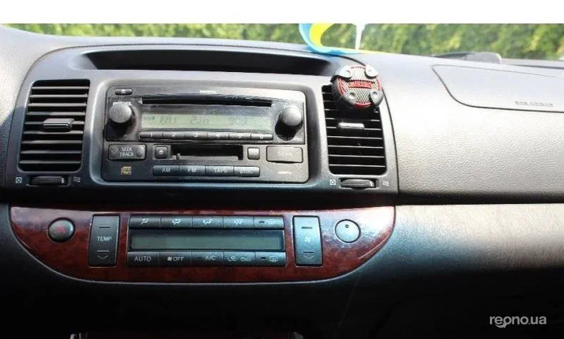 Toyota Camry 2005 - 6