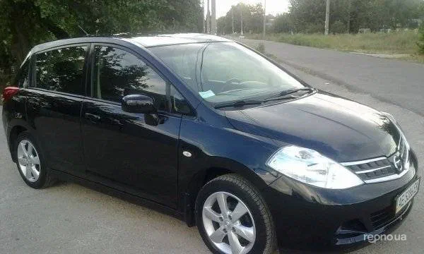 Nissan Tiida 2008 - 0