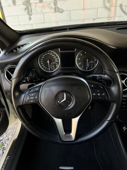 Mercedes-Benz A-Клас 2012 - 5