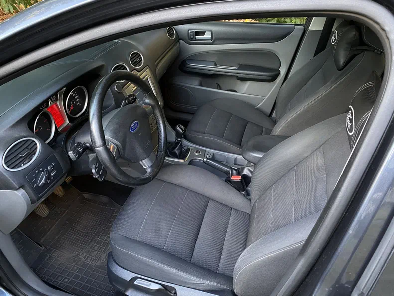 Ford Focus 2008 - 11