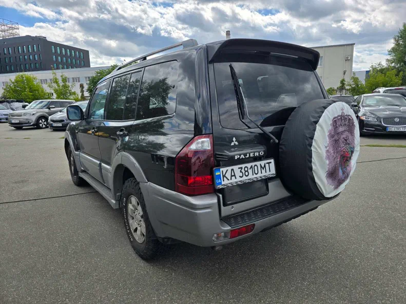 Mitsubishi Pajero 2003 - 1